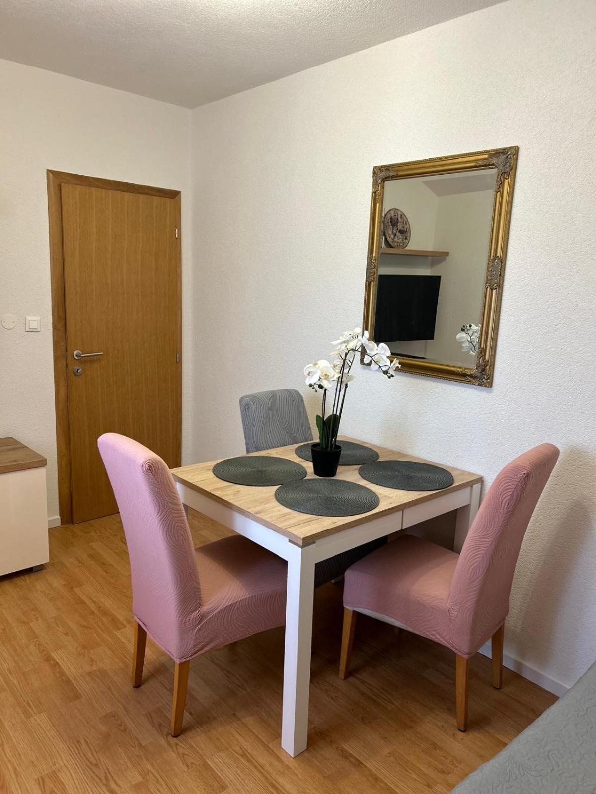 Apartment Lovre Topic บาชกาโวดา ภายนอก รูปภาพ